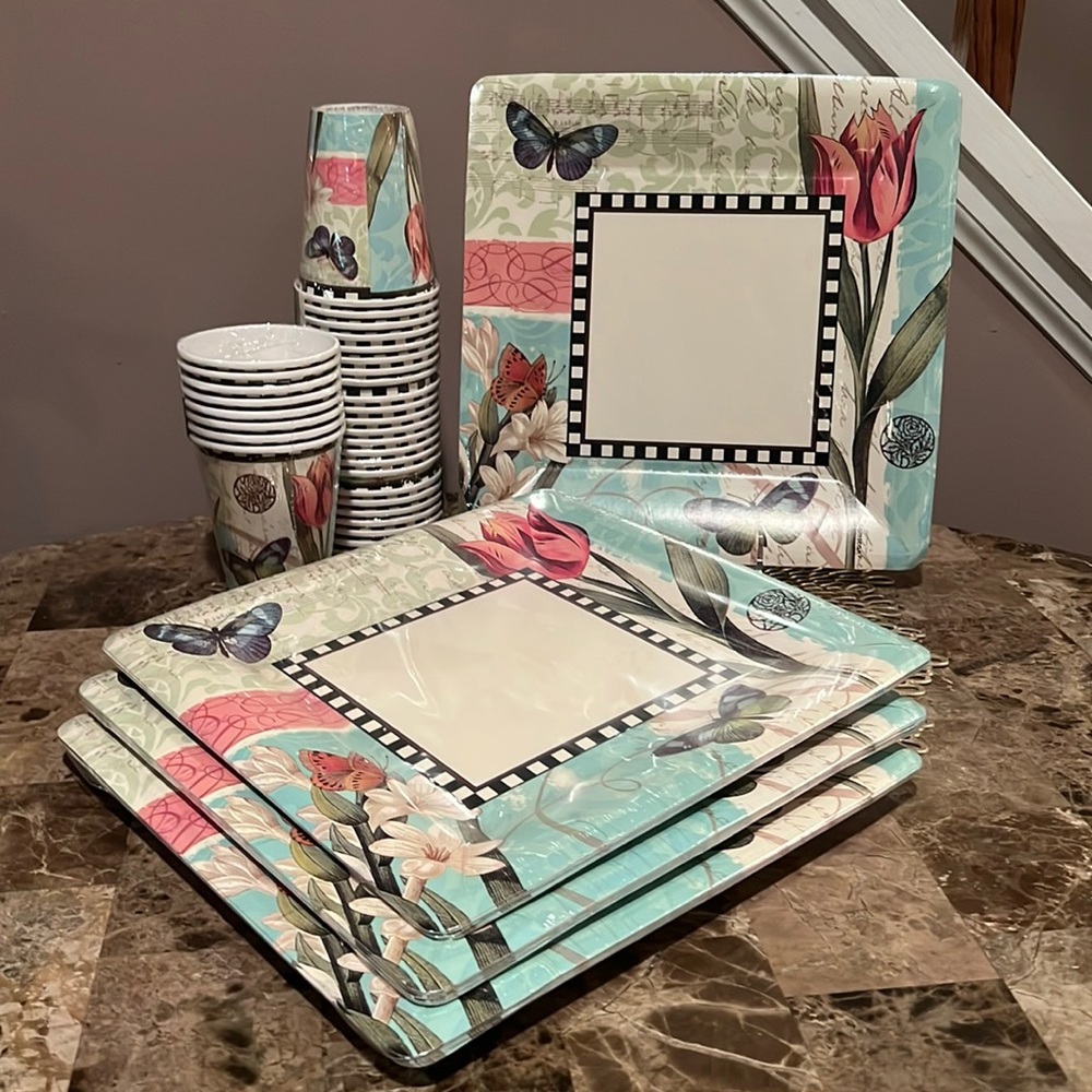 Amscan Bundle “Garden Melody ” Paper Plate and Cup Set